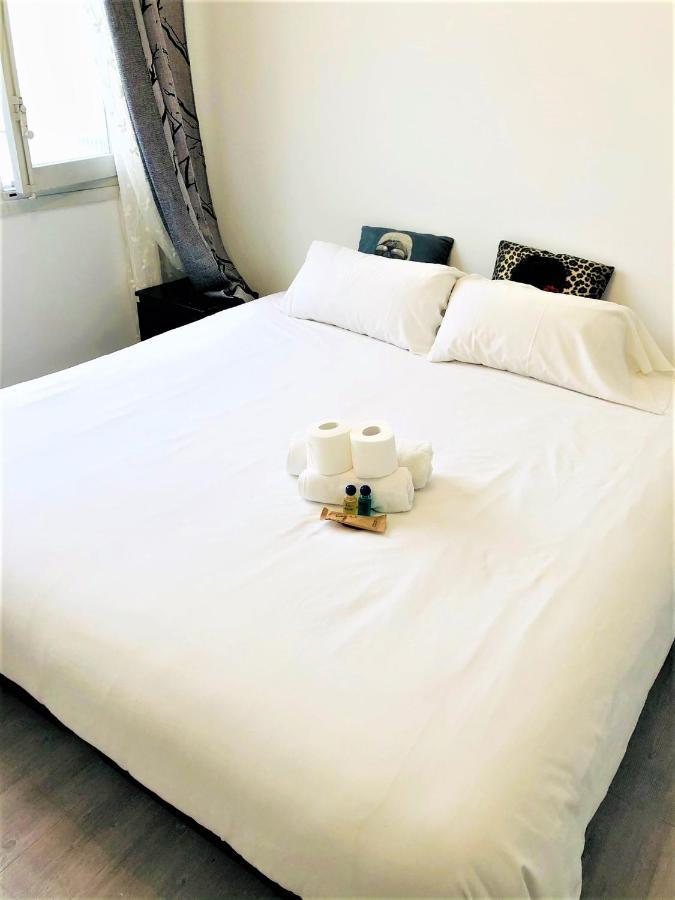 Deluxe Room Center Madrid Luaran gambar