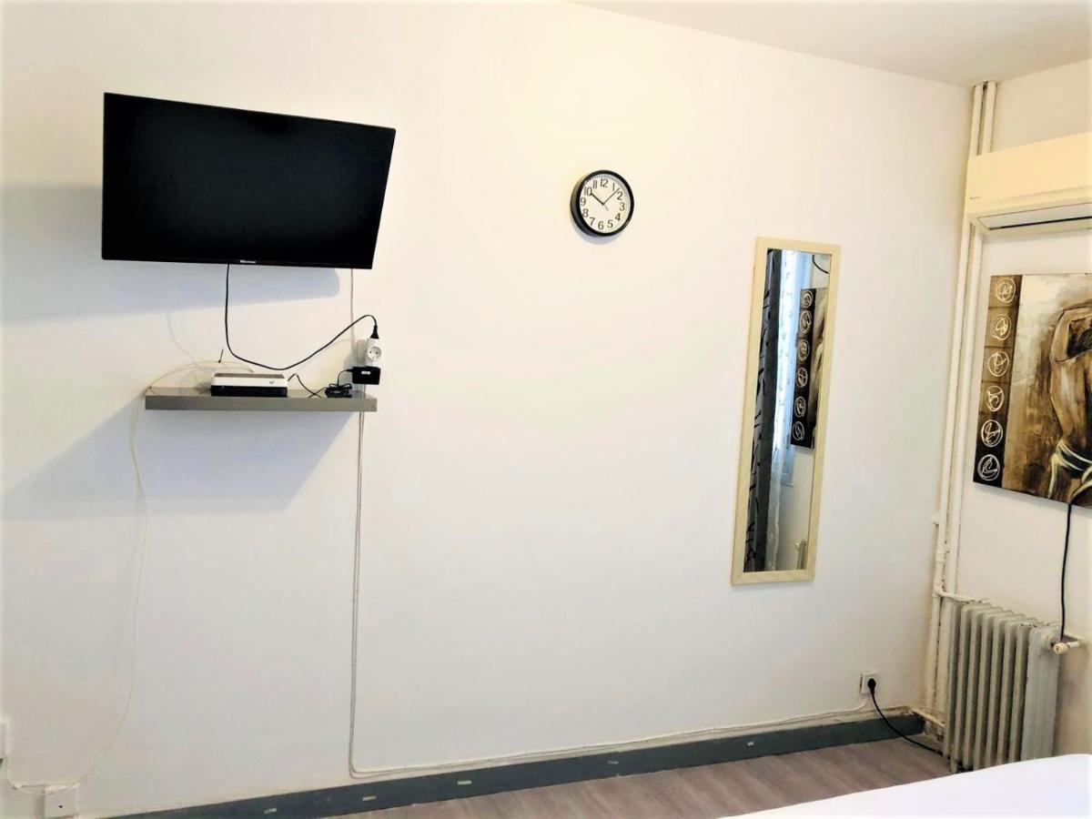 Deluxe Room Center Madrid Luaran gambar